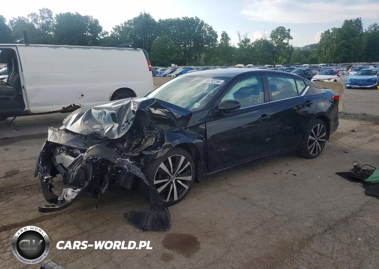 2019 Nissan Altima Sr – zdjęcie 1 z 13