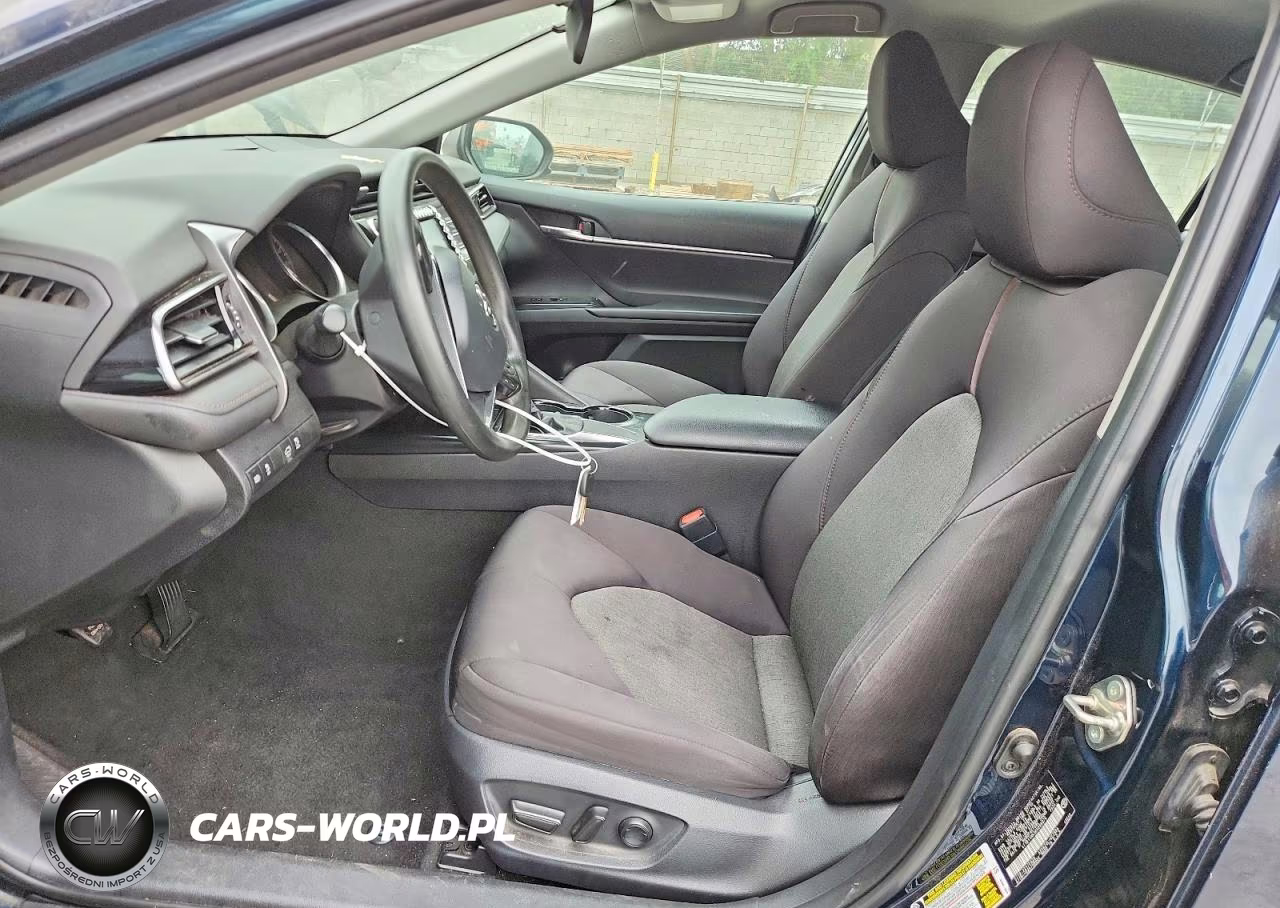 2019 Toyota Camry Le VIN:4T1B11HK3KU288976 - 7