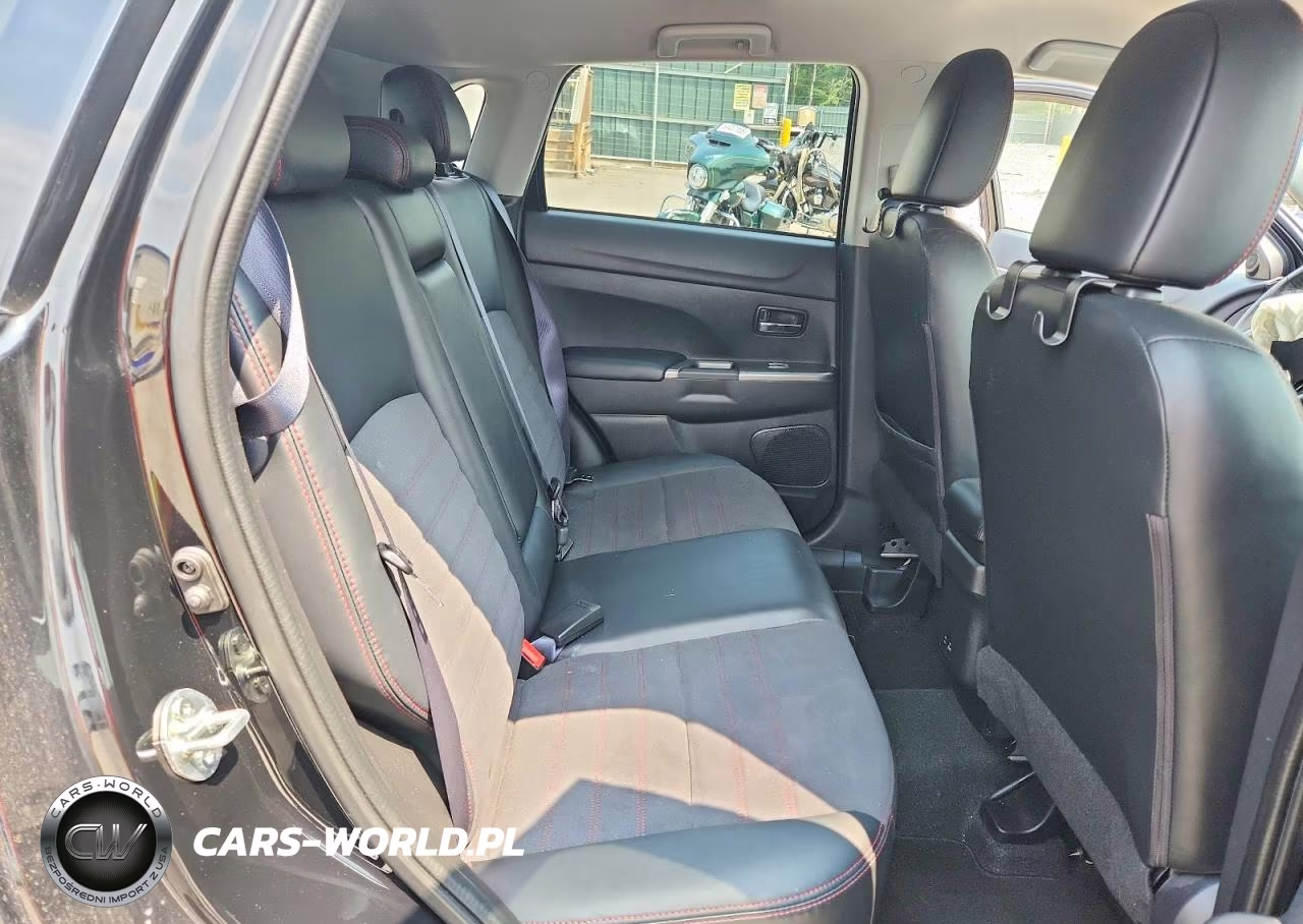 2023 Mitsubishi Outlander Sport S-Se VIN:JA4ARUAU4PU011969 - 11