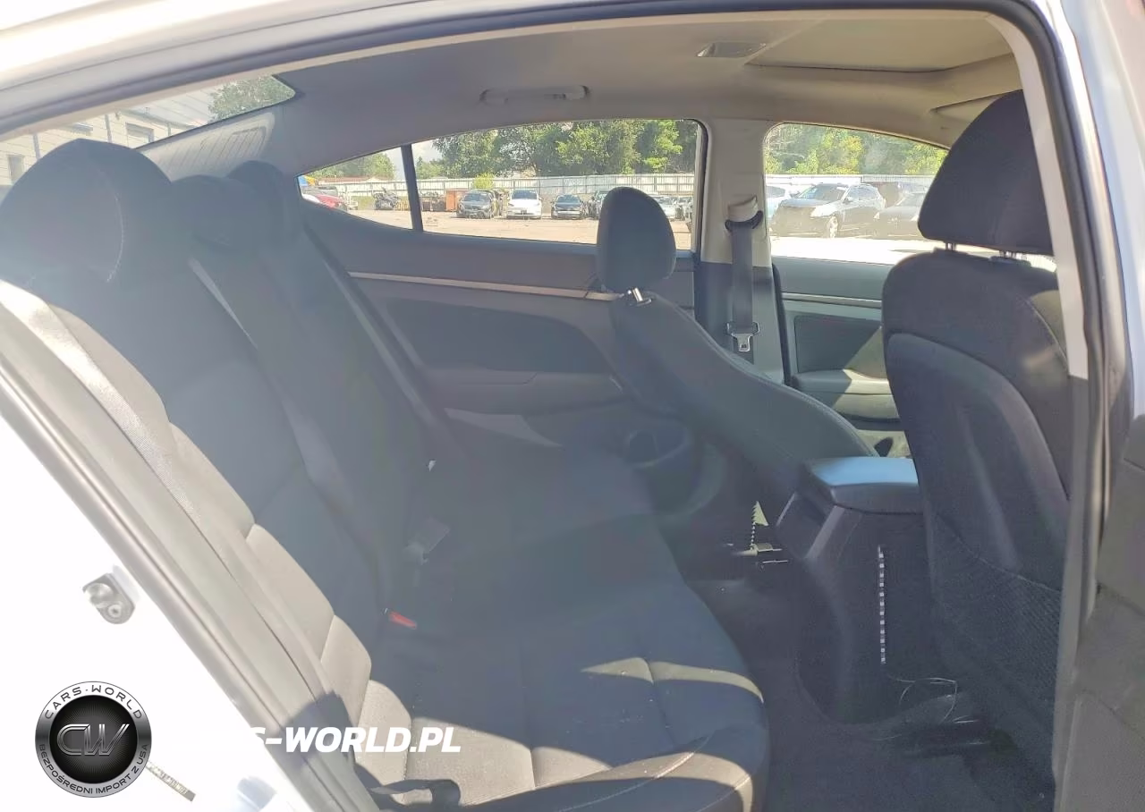 2018 Hyundai Elantra Value Edition VIN:5NPD84LF3JH378027 - 10