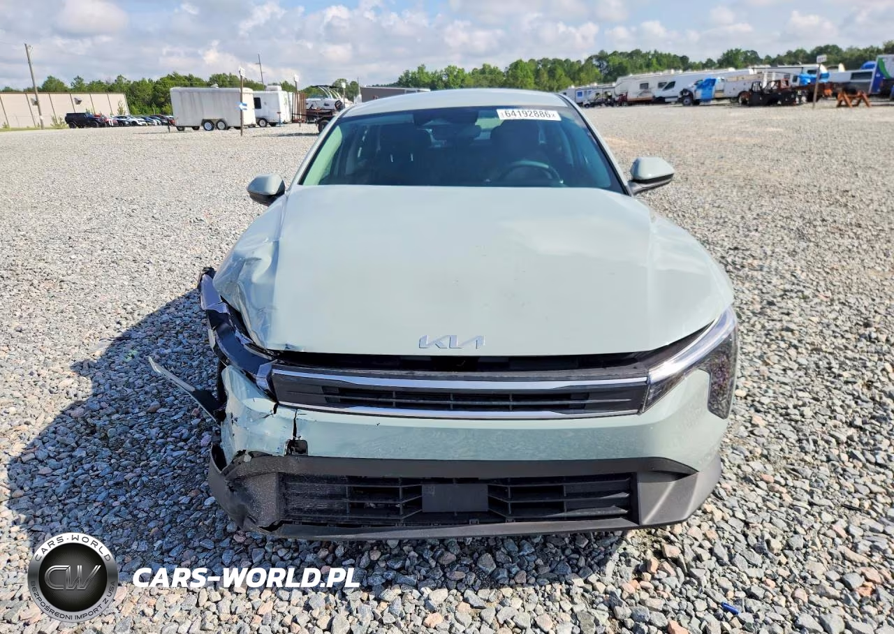 2025 Kia K4 Lxs VIN:3KPFT4DE6SE074984 - 5