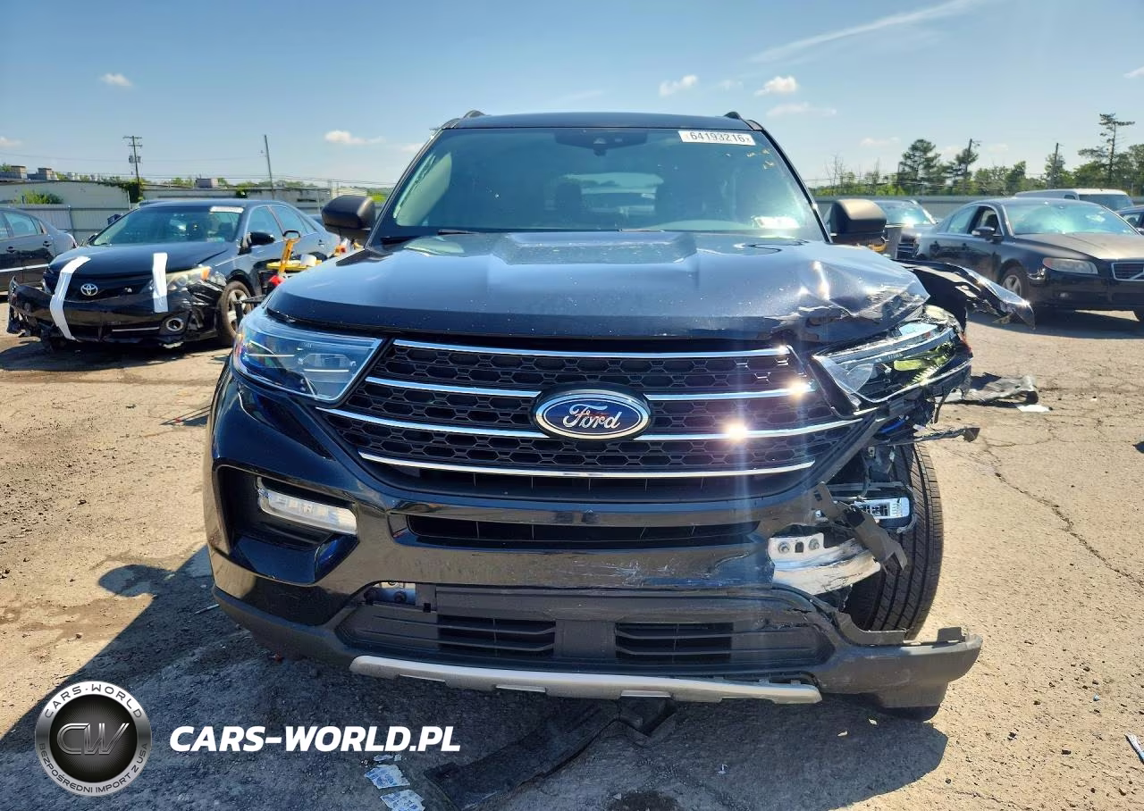 2020 Ford Explorer Xlt VIN:1FMSK8DH6LGA33075 - 5