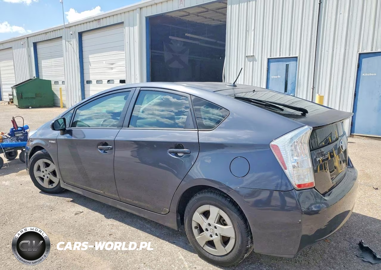 2011 Toyota Prius Two VIN:JTDKN3DU4B5353839 - 2