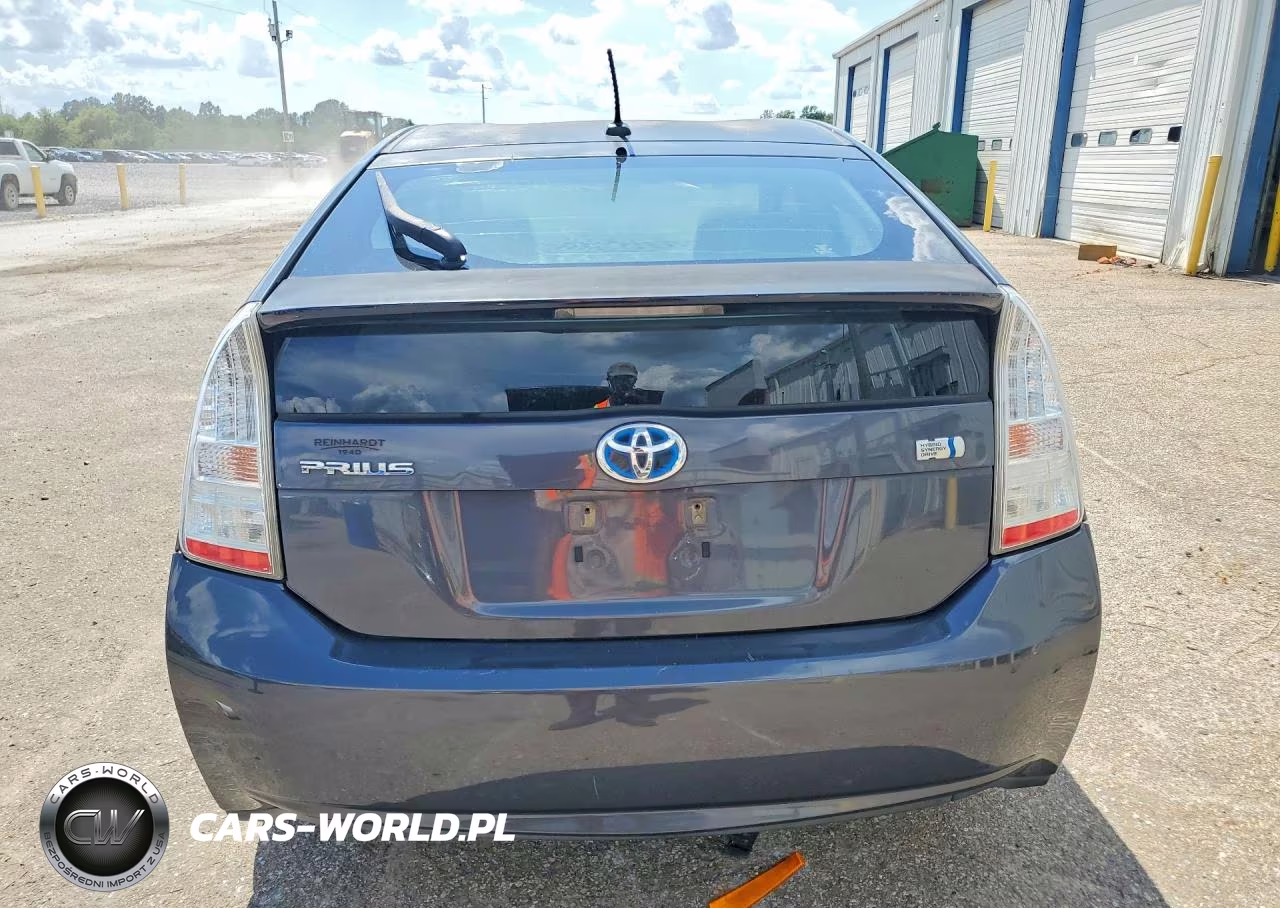 2011 Toyota Prius Two VIN:JTDKN3DU4B5353839 - 6