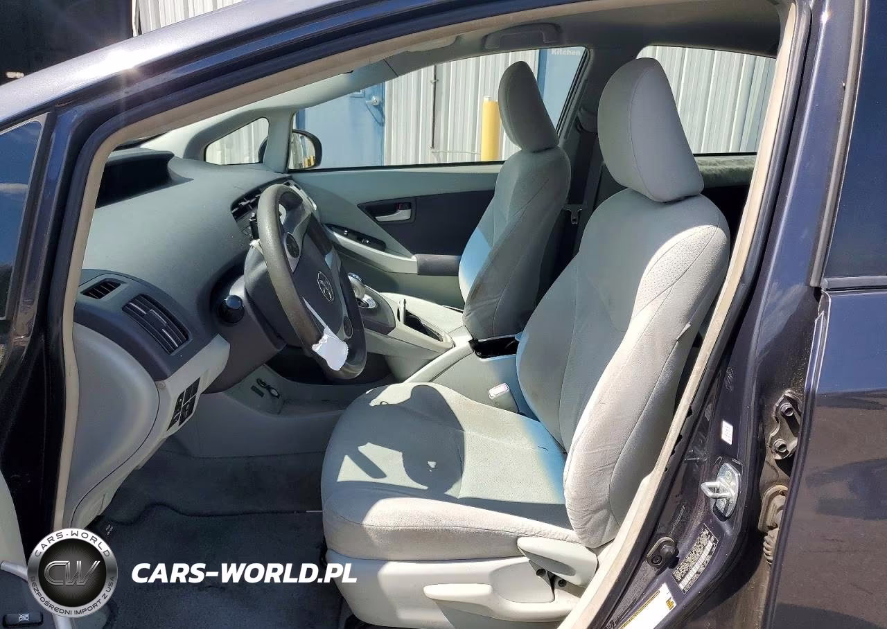 2011 Toyota Prius Two VIN:JTDKN3DU4B5353839 - 7