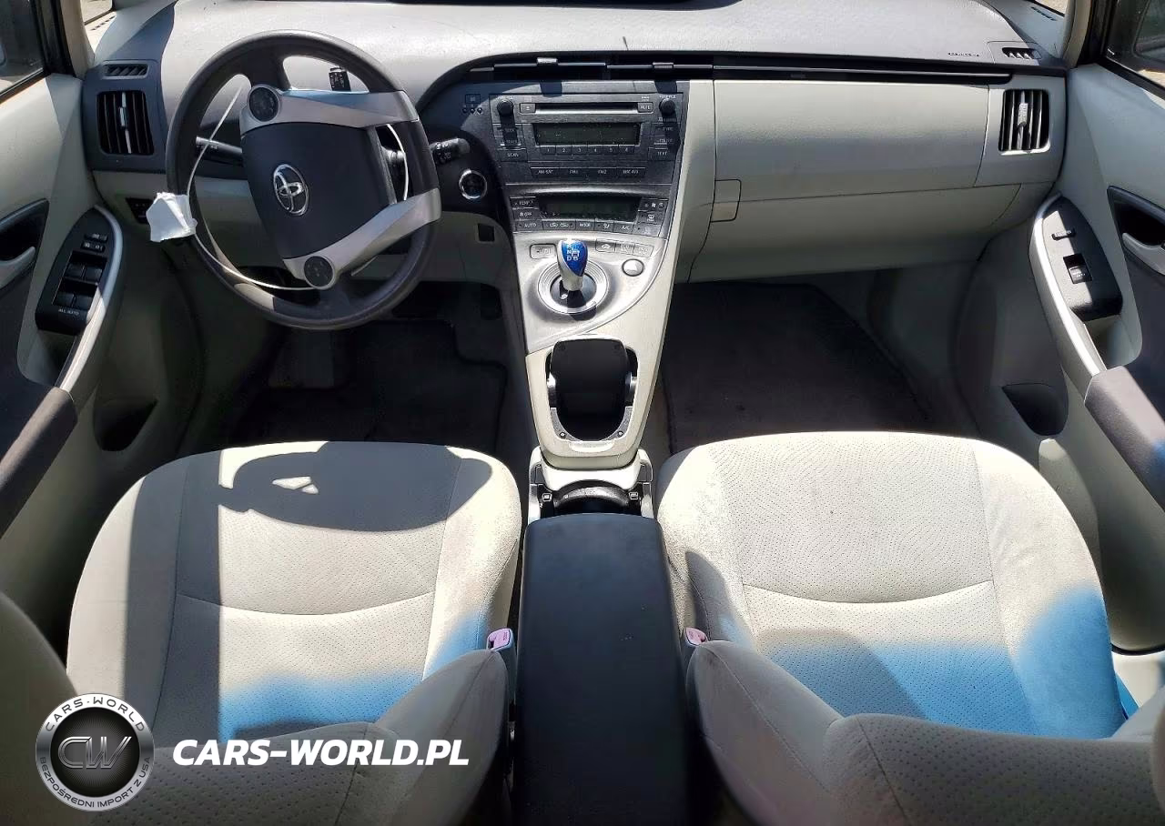 2011 Toyota Prius Two VIN:JTDKN3DU4B5353839 - 8