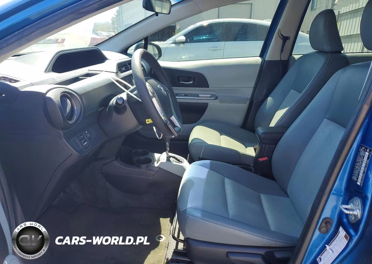 2012 Toyota Prius C Four VIN:JTDKDTB35C1013900 - 7