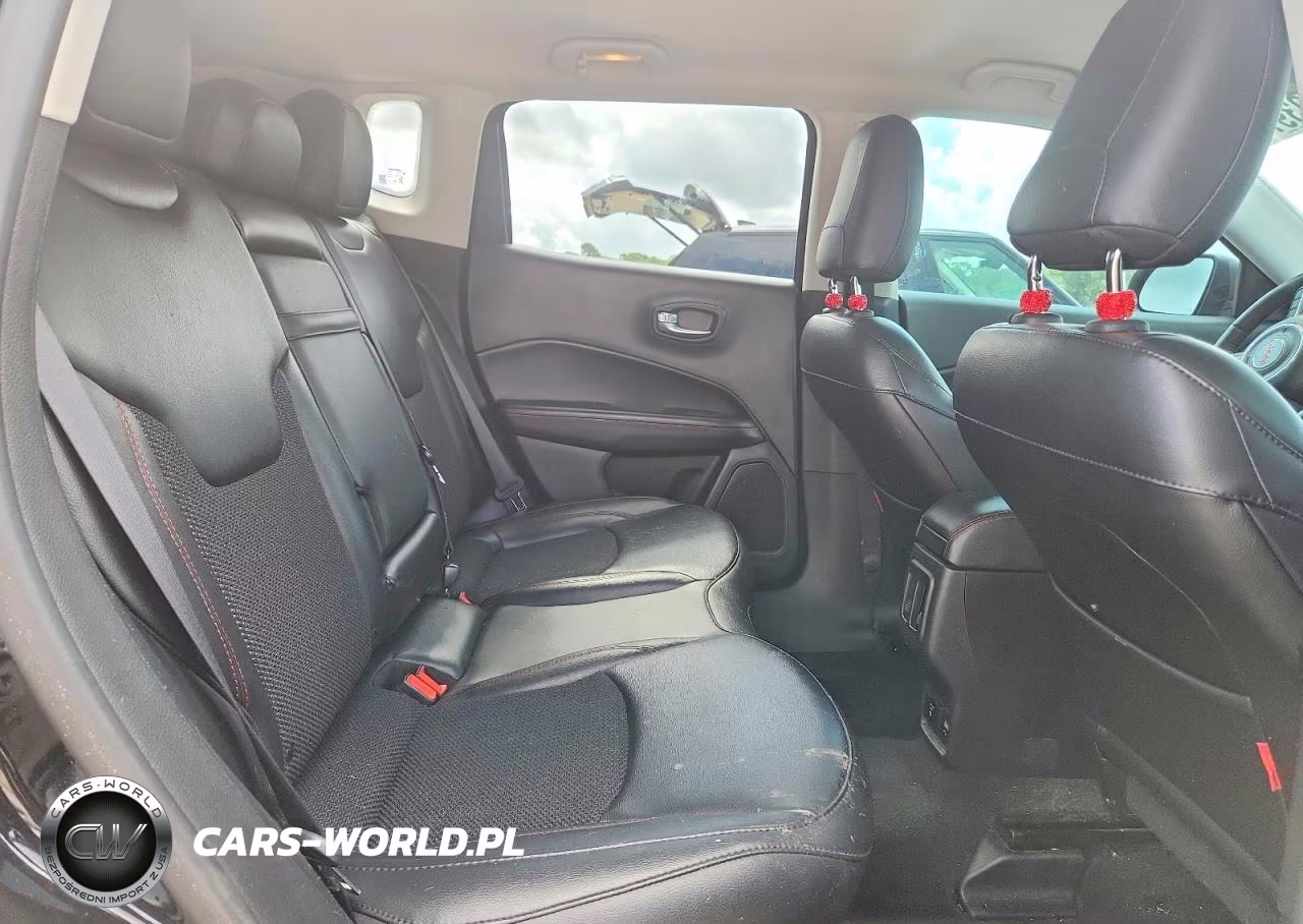 2019 Jeep Compass Trailhawk VIN:3C4NJDDB3KT754022 - 11