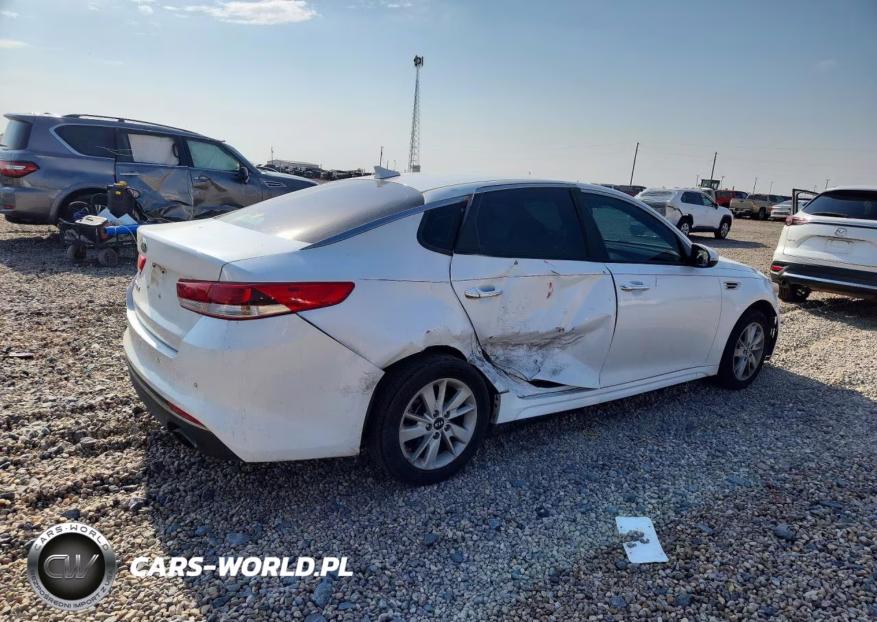2018 Kia Optima Lx VIN:5XXGT4L33JG220462 - 3
