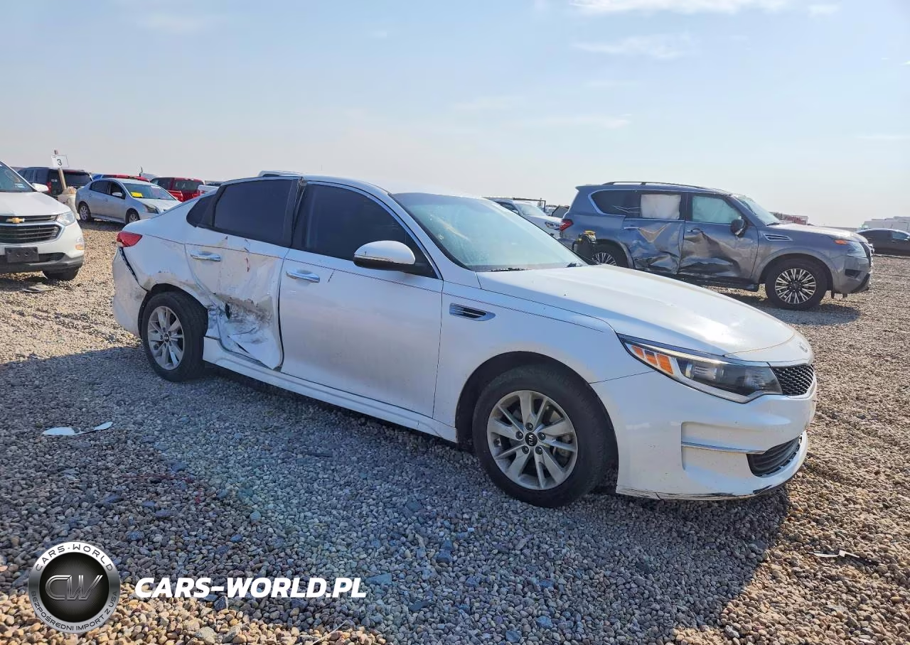 2018 Kia Optima Lx VIN:5XXGT4L33JG220462 - 4