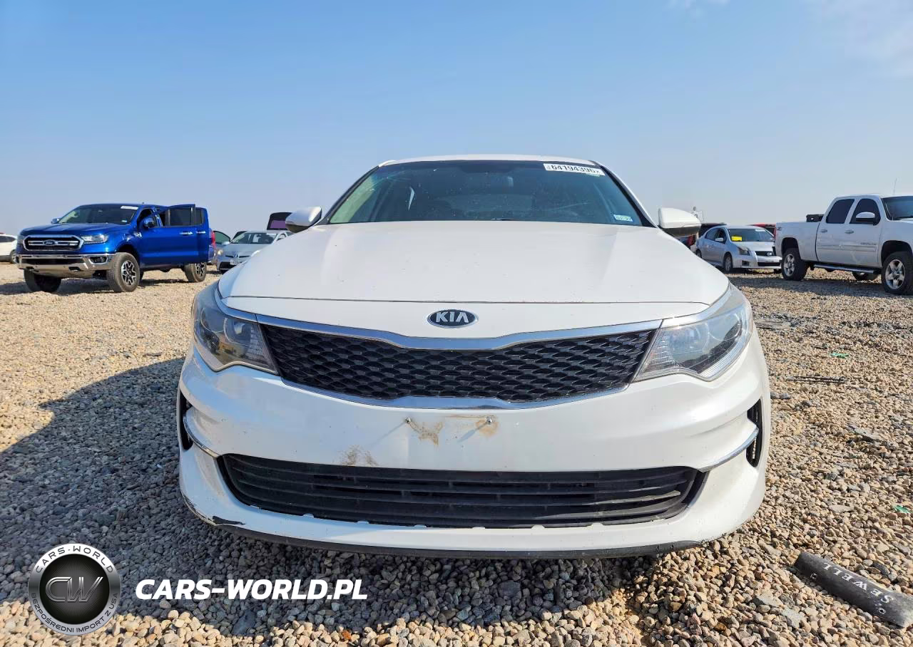 2018 Kia Optima Lx VIN:5XXGT4L33JG220462 - 5