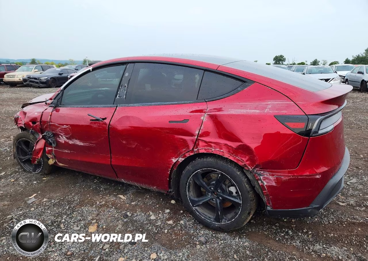 2026 Tesla Model Y VIN:7SAYGDEE9TA455848 - 2
