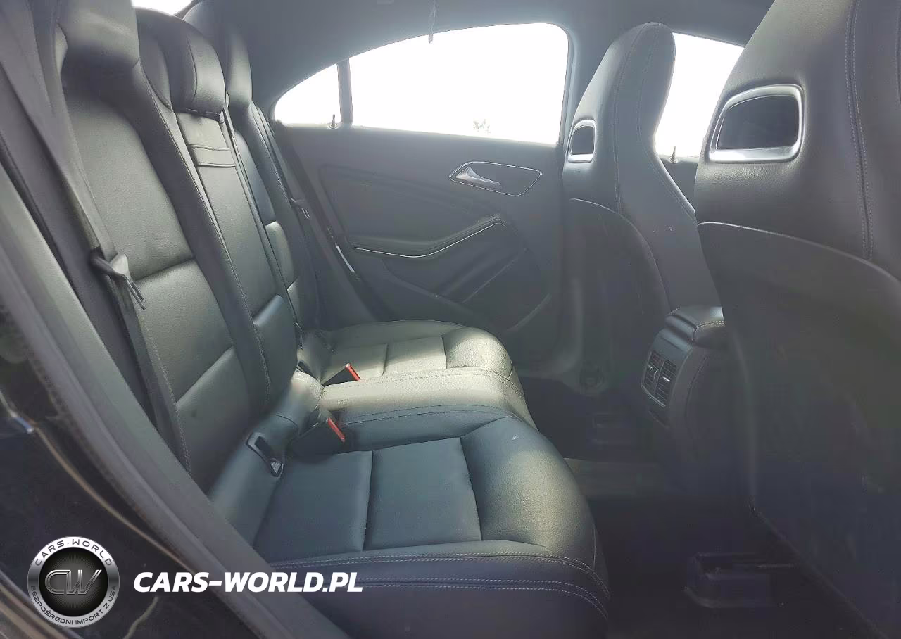 2018 Mercedes-Benz Cla 250 VIN:WDDSJ4EB3JN519044 - 10