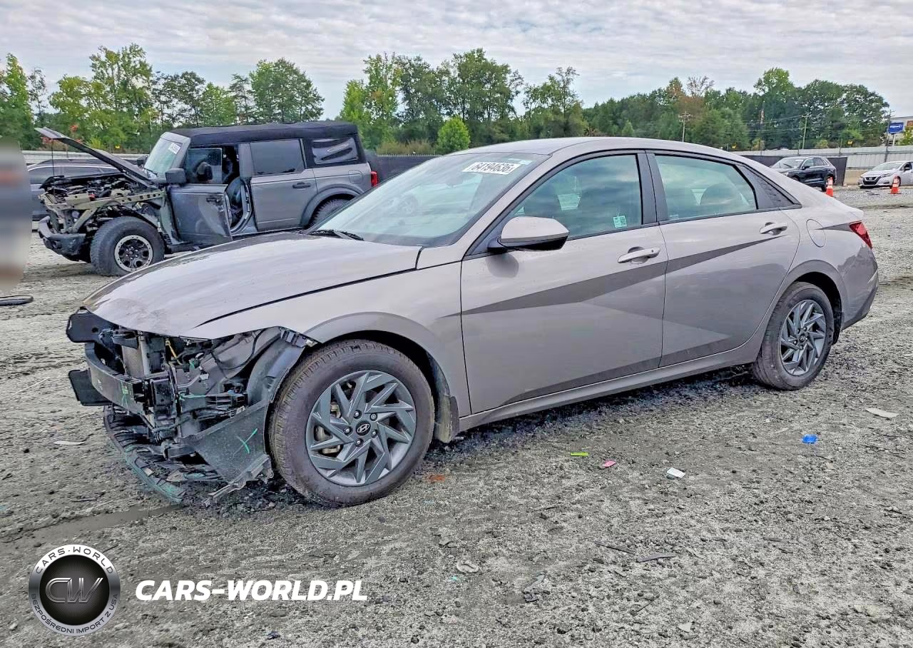 2024 Hyundai Elantra Sel – zdjęcie 1 z 12
