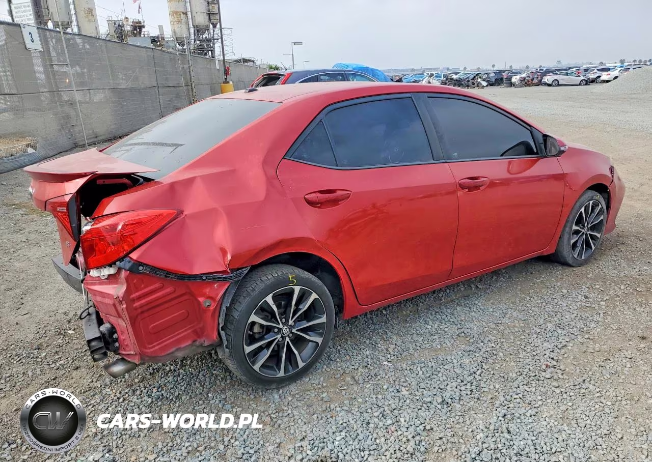 2017 Toyota Corolla Se VIN:5YFBURHE3HP604709 - 3
