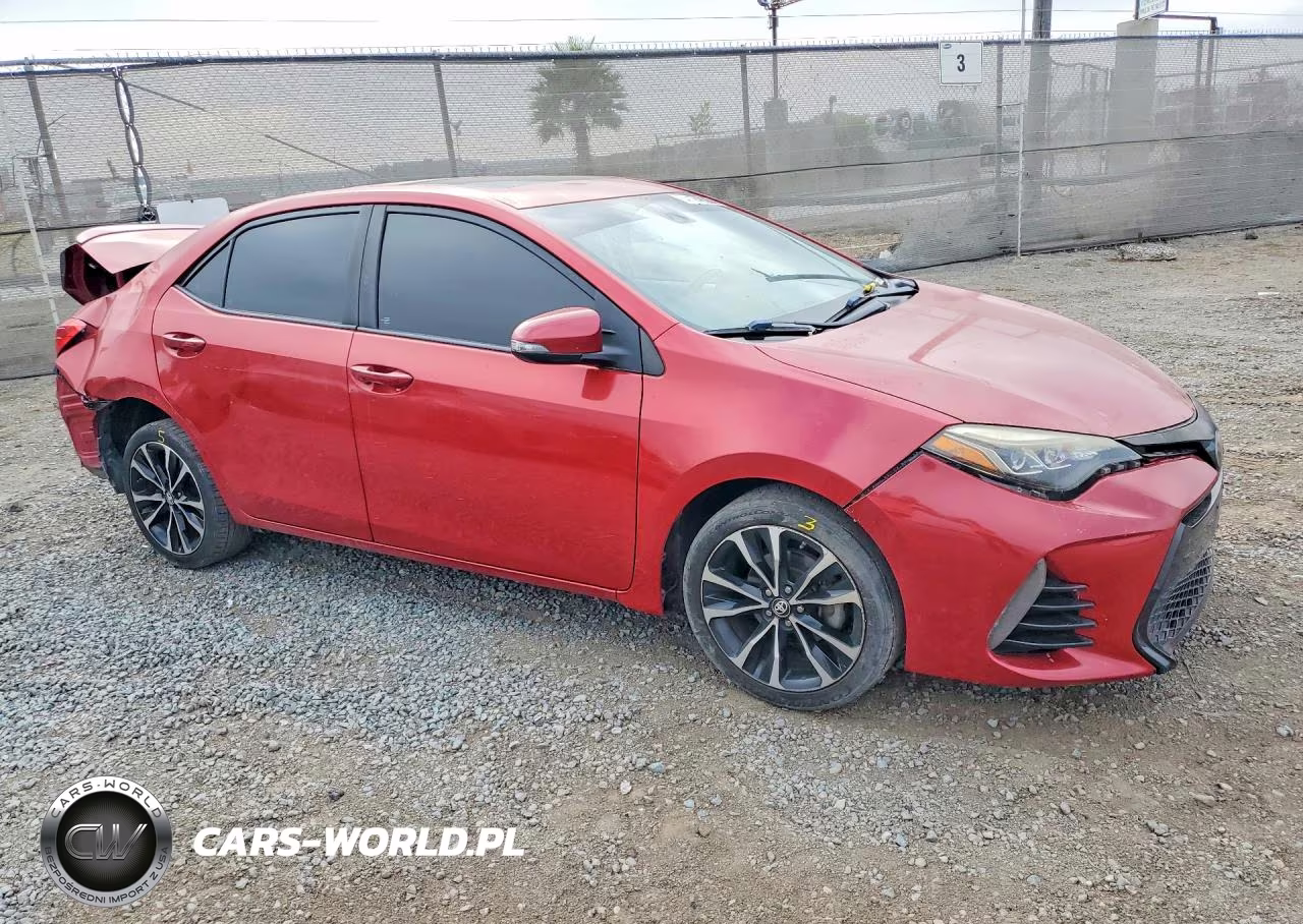 2017 Toyota Corolla Se VIN:5YFBURHE3HP604709 - 4