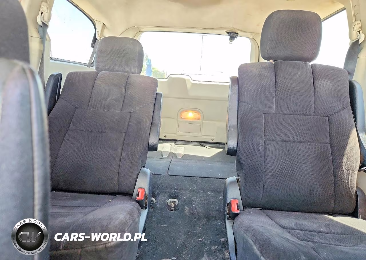 2011 Dodge Grand Caravan Crew VIN:2D4RN5DG4BR720670 - 10