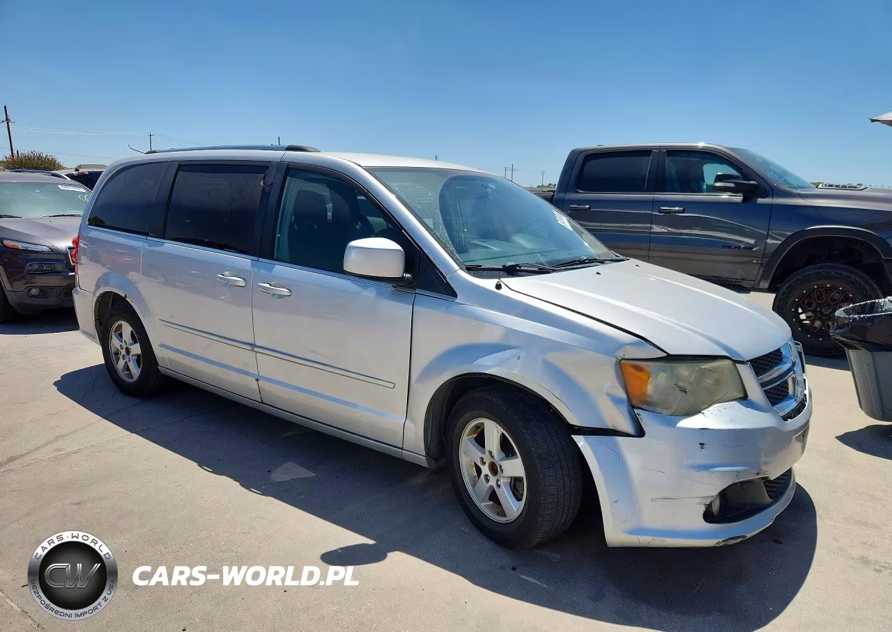2011 Dodge Grand Caravan Crew VIN:2D4RN5DG4BR720670 - 4