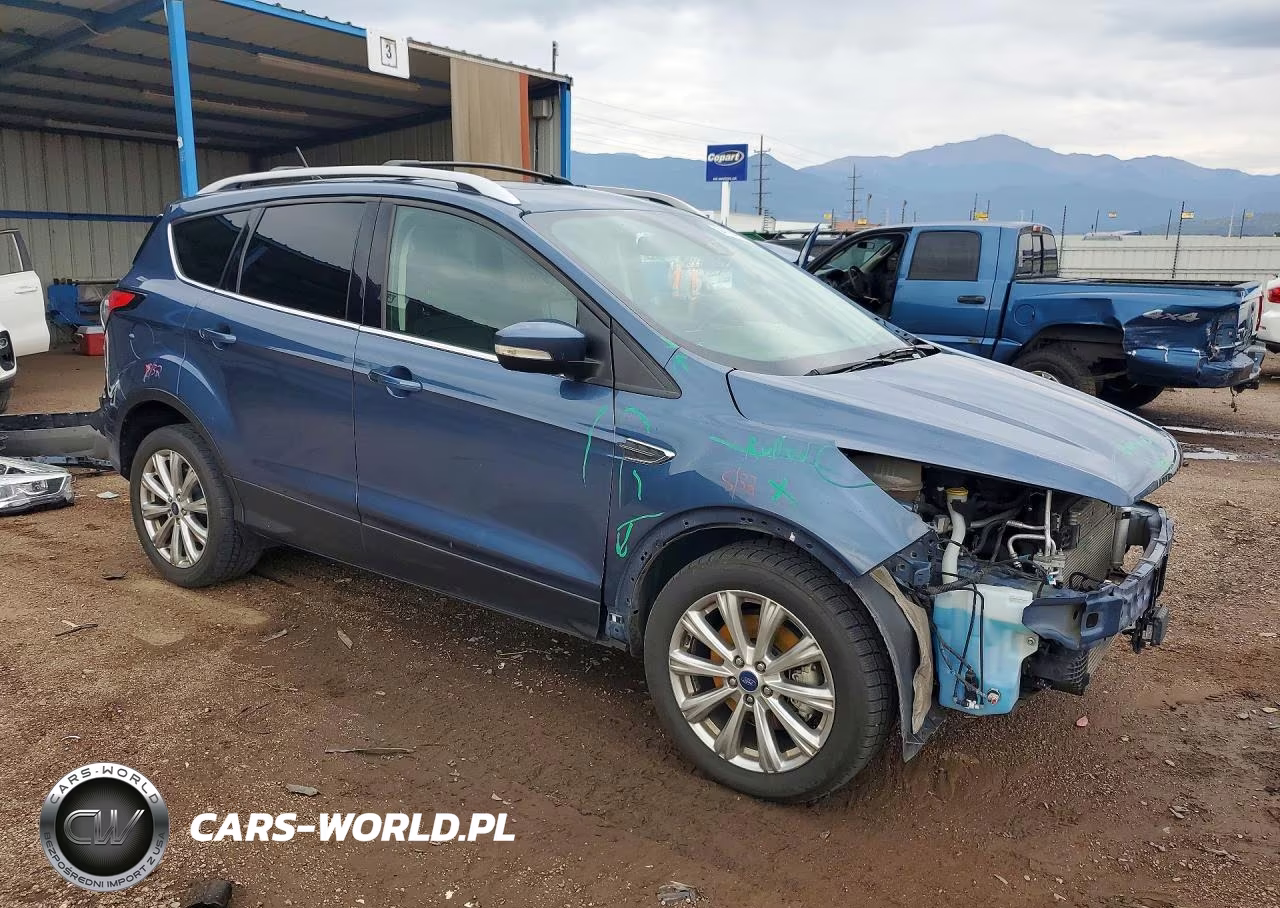2018 Ford Escape Titanium VIN:1FMCU9J91JUA09881 - 4