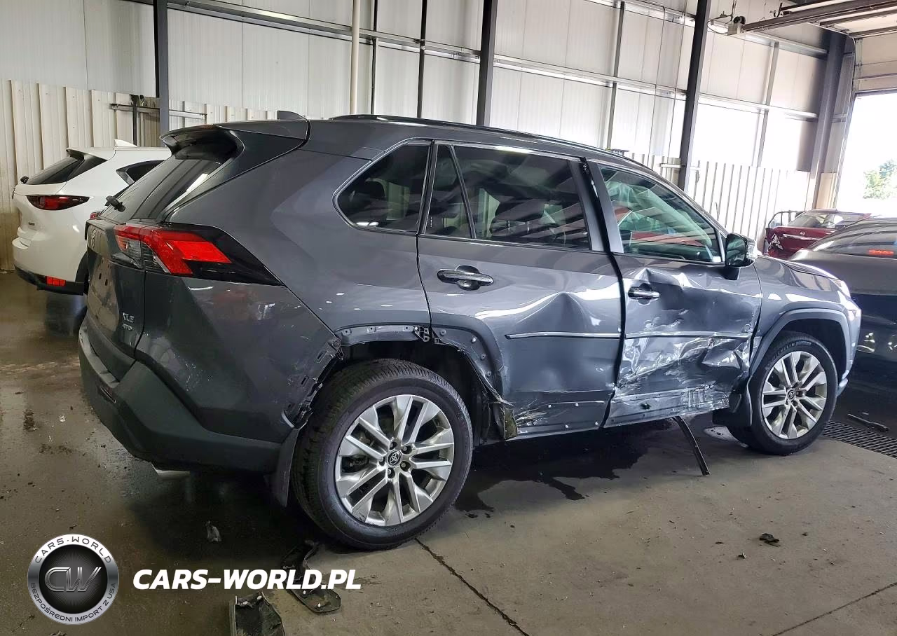 2024 Toyota Rav4 Xle Premium VIN:2T3A1RFV2RW433711 - 3