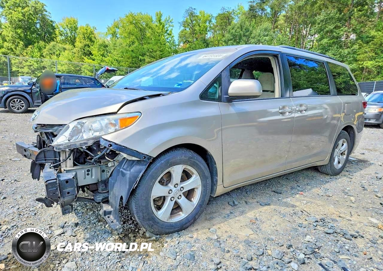 2017 Toyota Sienna Le