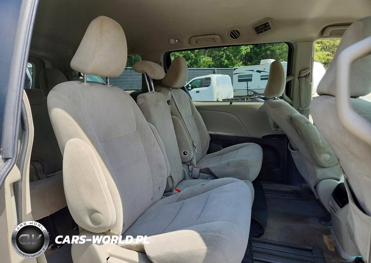 2017 Toyota Sienna Le VIN:5TDKZ3DC5HS844466 - 11