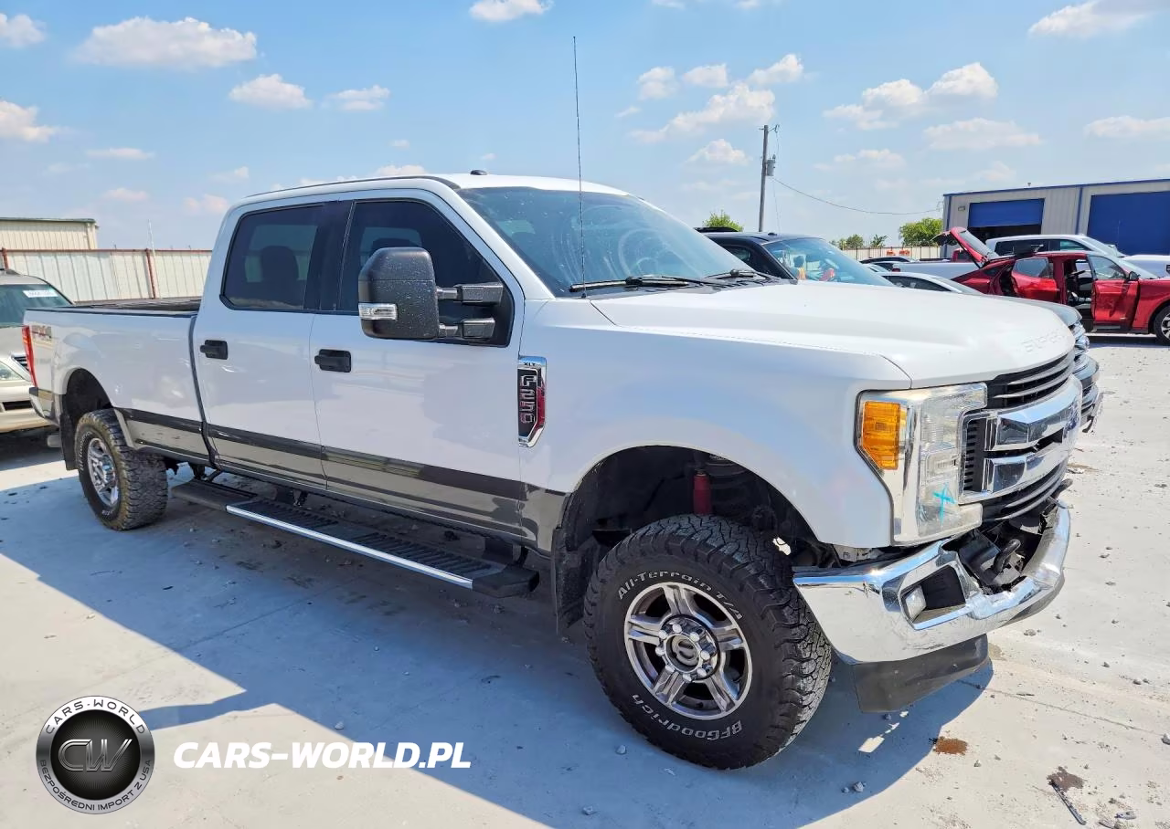 2017 Ford F250 Super Duty VIN:1FT7W2B6XHEE31938 - 4