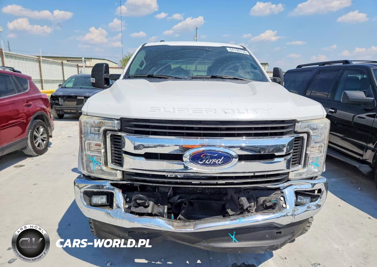2017 Ford F250 Super Duty VIN:1FT7W2B6XHEE31938 - 5