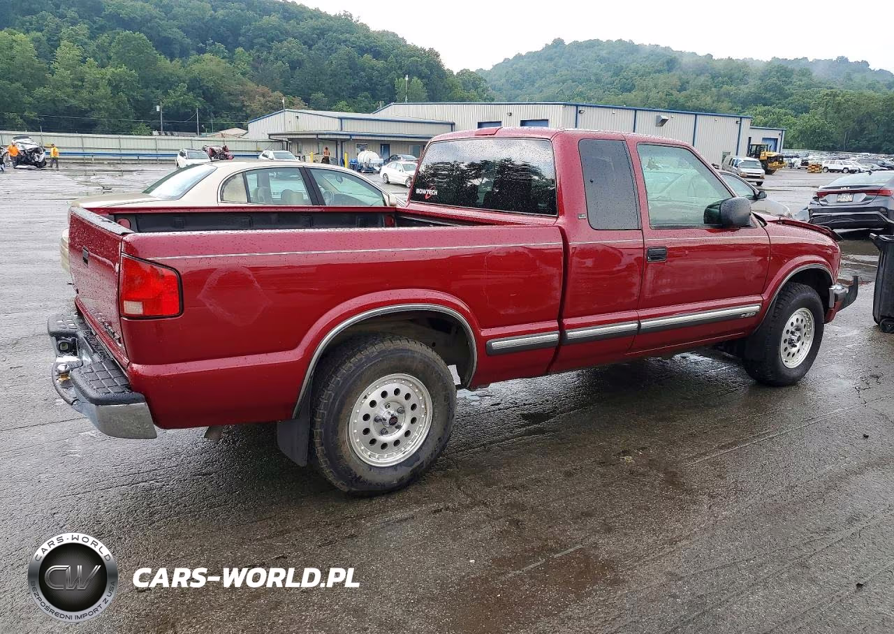 2000 Chevrolet S Truck S10 VIN:1GCDT19W4Y8310915 - 3