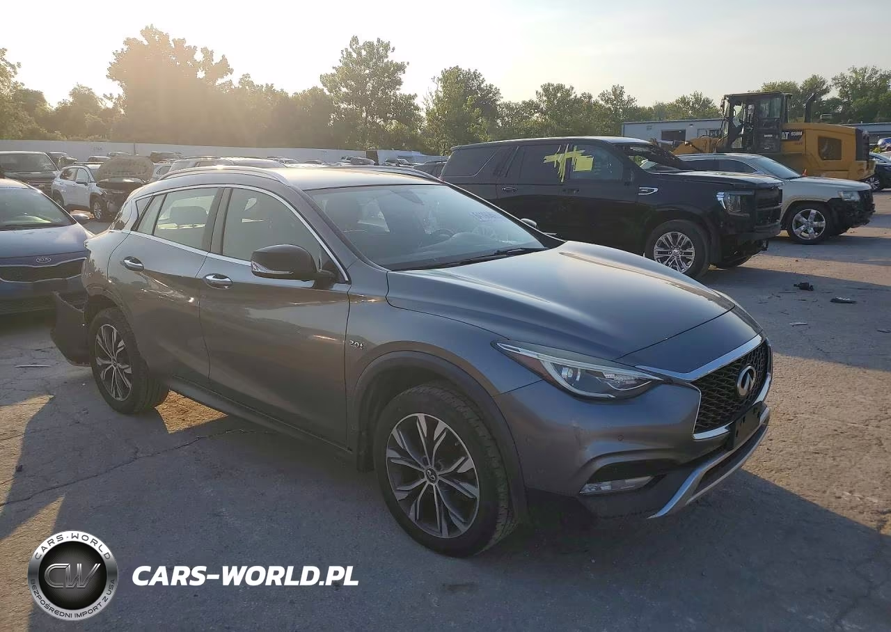 2017 Infiniti Qx30 Premium VIN:SJKCH5CR9HA027455 - 4