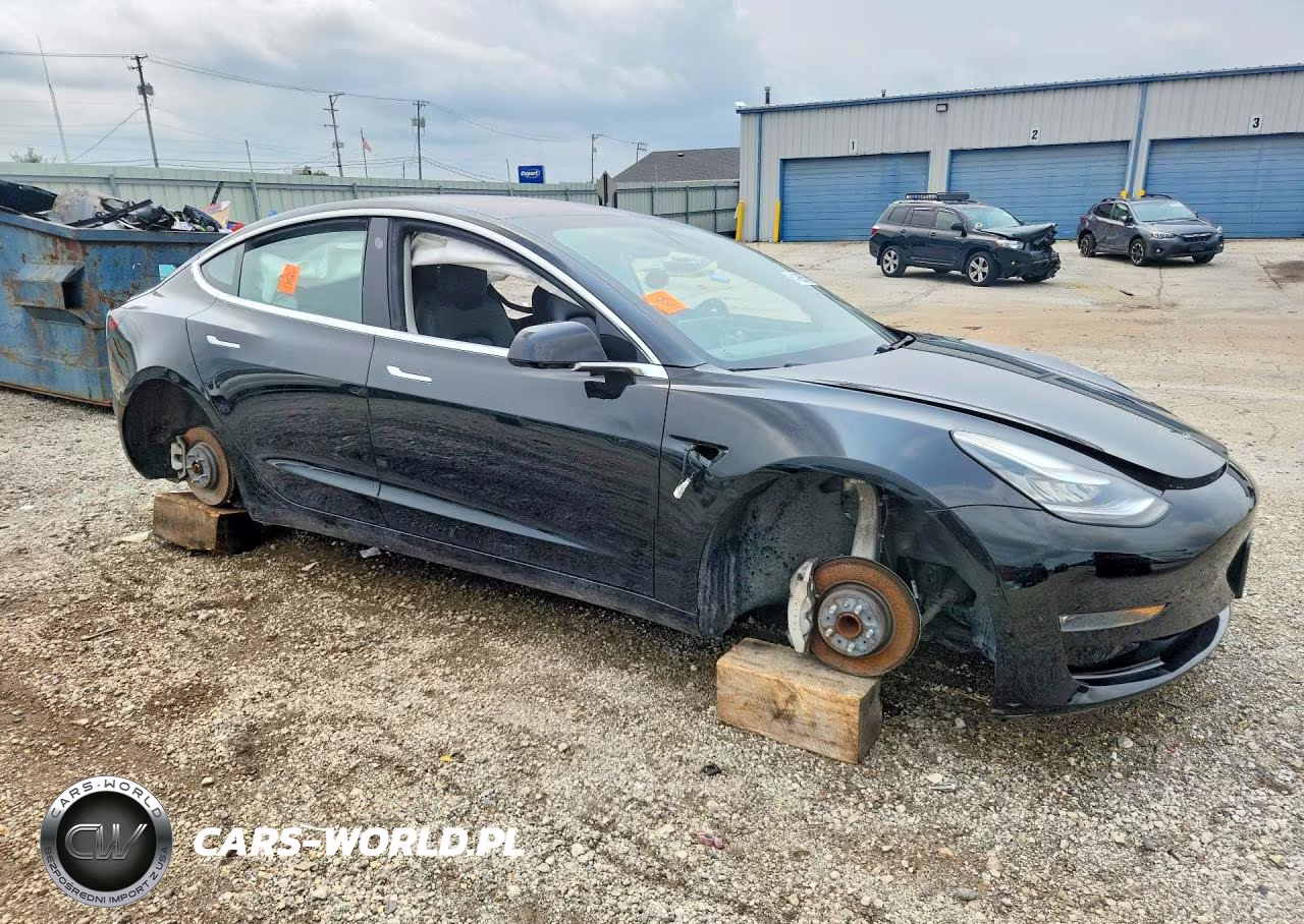 2018 Tesla Model 3 VIN:5YJ3E1EA0JF151980 - 4