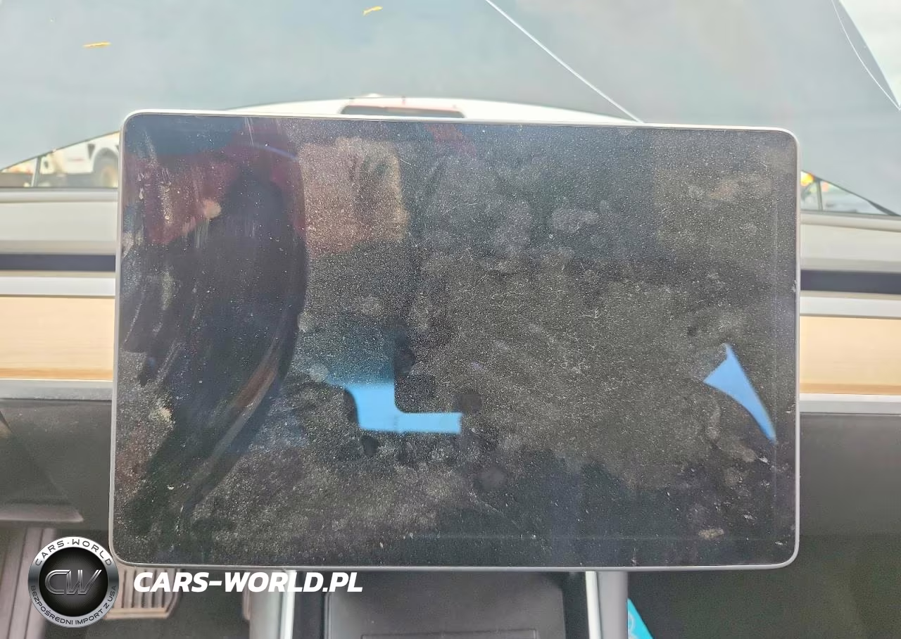 2018 Tesla Model 3 VIN:5YJ3E1EA0JF151980 - 9