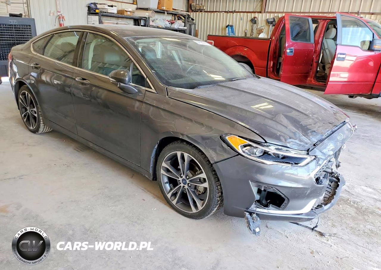 2019 Ford Fusion Titanium VIN:3FA6P0D99KR207624 - 4