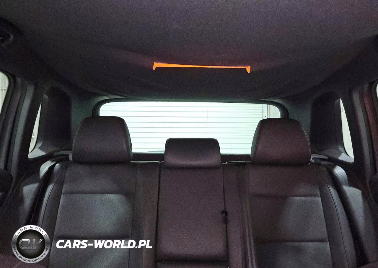 2016 Volkswagen Tiguan S VIN:WVGAV7AX0GW083927 - 10