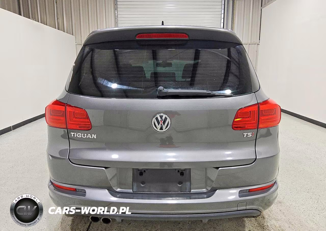 2016 Volkswagen Tiguan S VIN:WVGAV7AX0GW083927 - 6