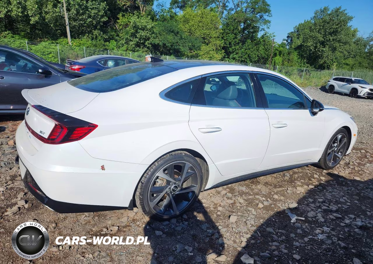2023 Hyundai Sonata Sel Plus VIN:KMHL44J22PA312149 - 3