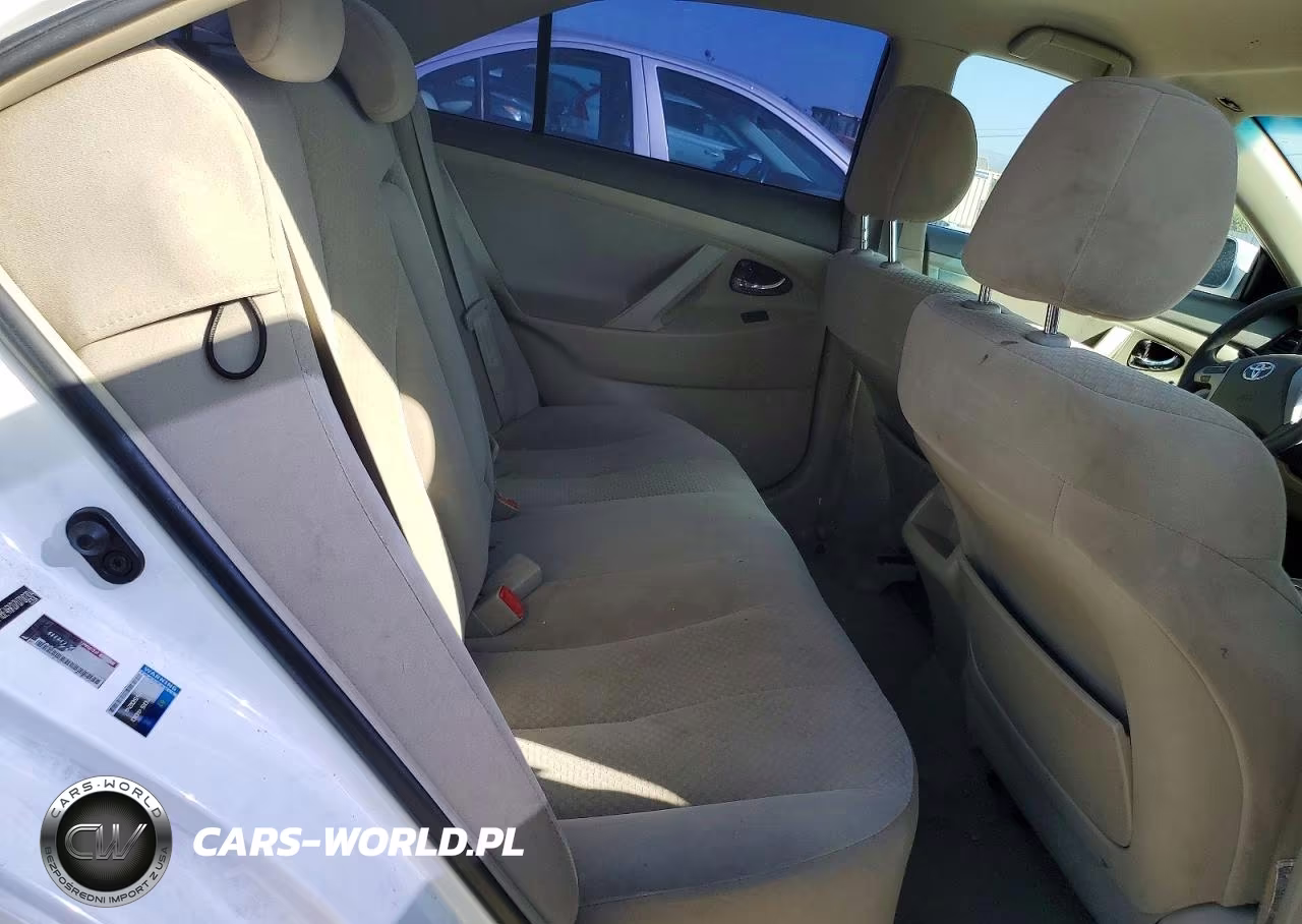 2007 Toyota Camry Le VIN:4T1BE46K07U700304 - 10