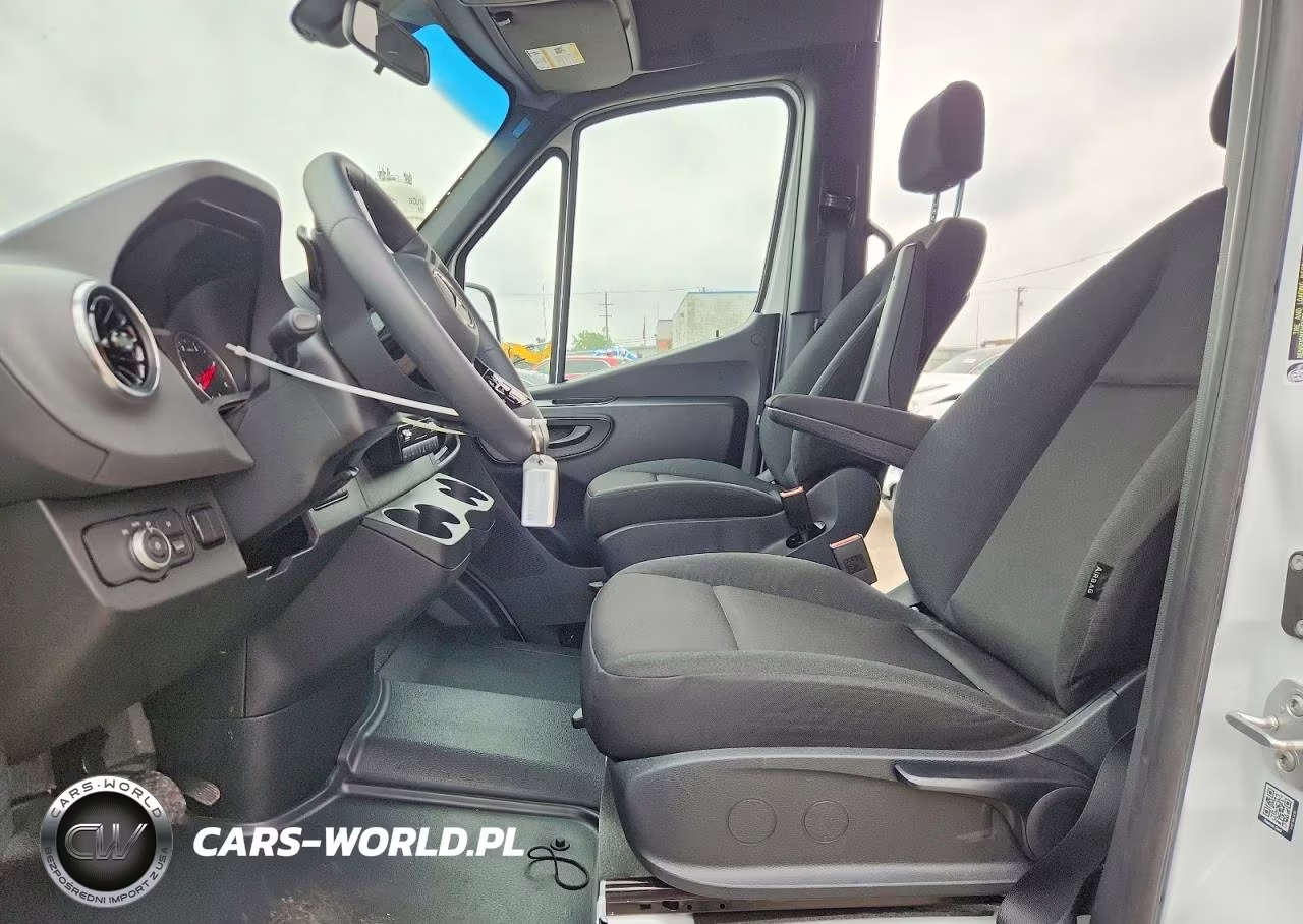 2026 Mercedes-Benz Sprinter 2500 VIN:W1Z4KFHY0TT615067 - 7