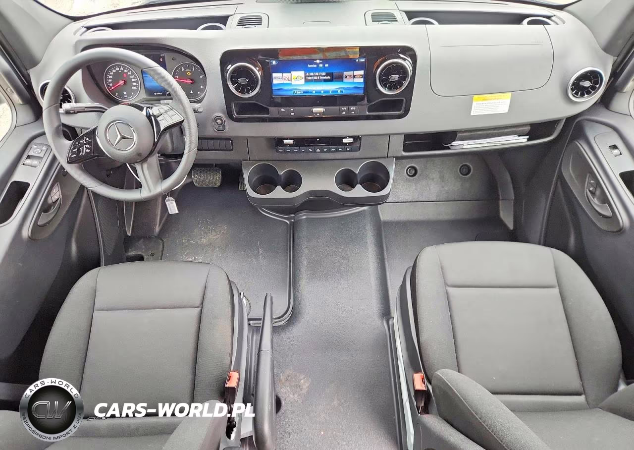 2026 Mercedes-Benz Sprinter 2500 VIN:W1Z4KFHY0TT615067 - 8