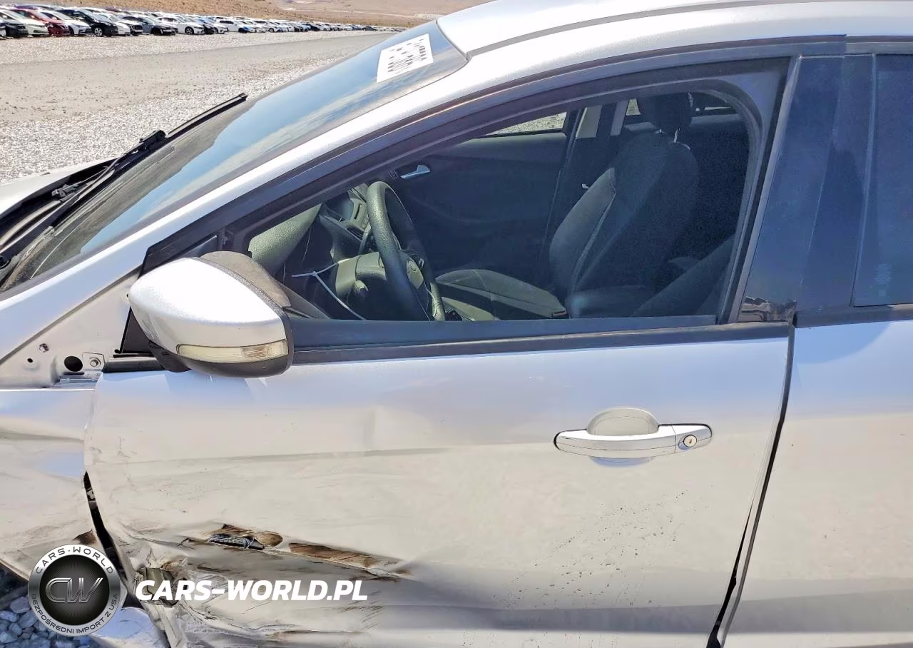 2017 Ford Focus VIN:1FADP3F20HL300340 - 7