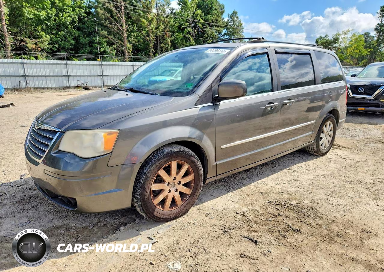 2010 Chrysler Town & Country Touring Plus