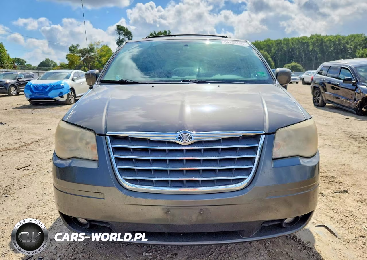 2010 Chrysler Town & Country Touring Plus VIN:2A4RR8DX9AR387443 - 5