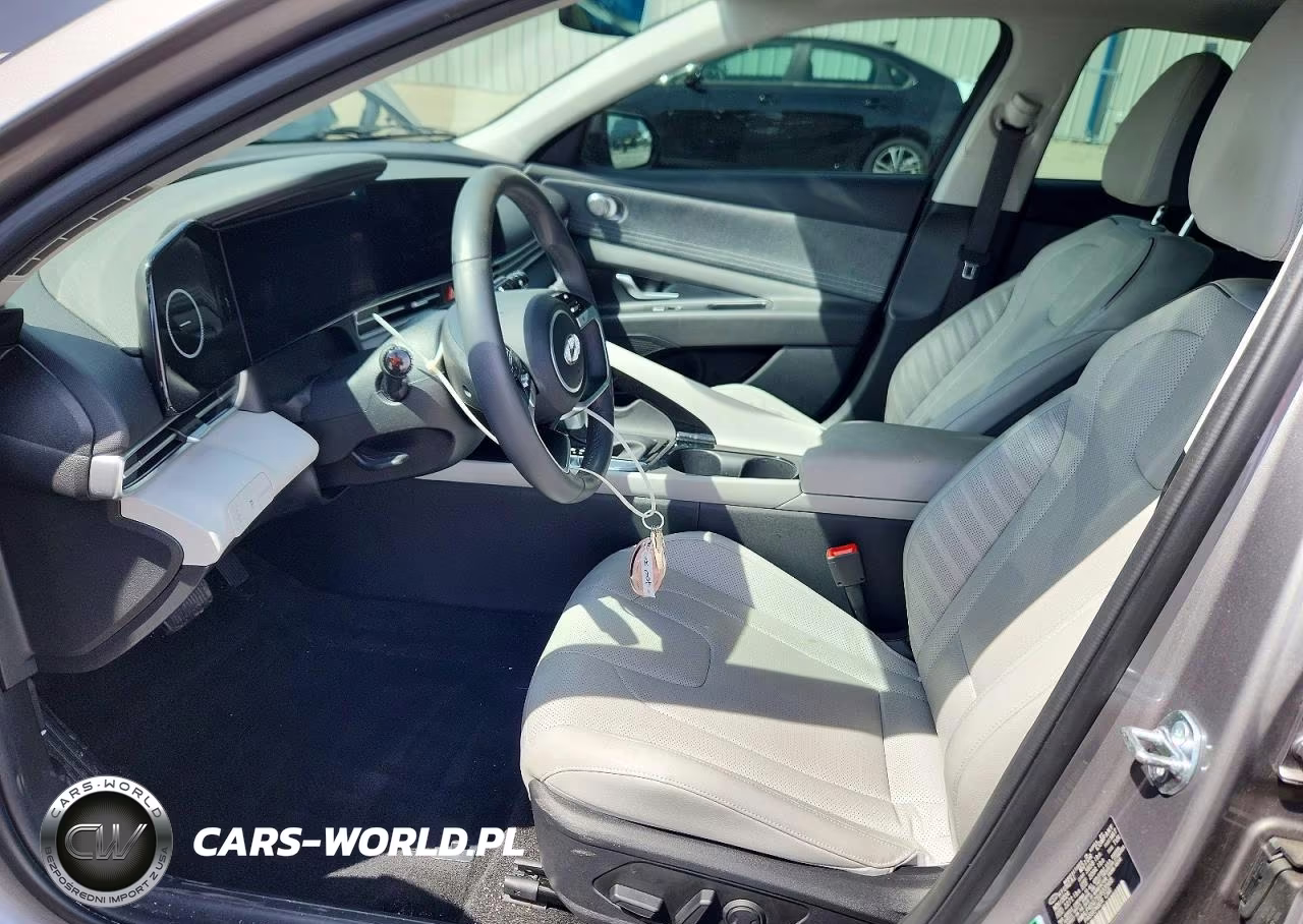 2025 Hyundai Elantra Limited VIN:KMHLP4DG7SU933568 - 7