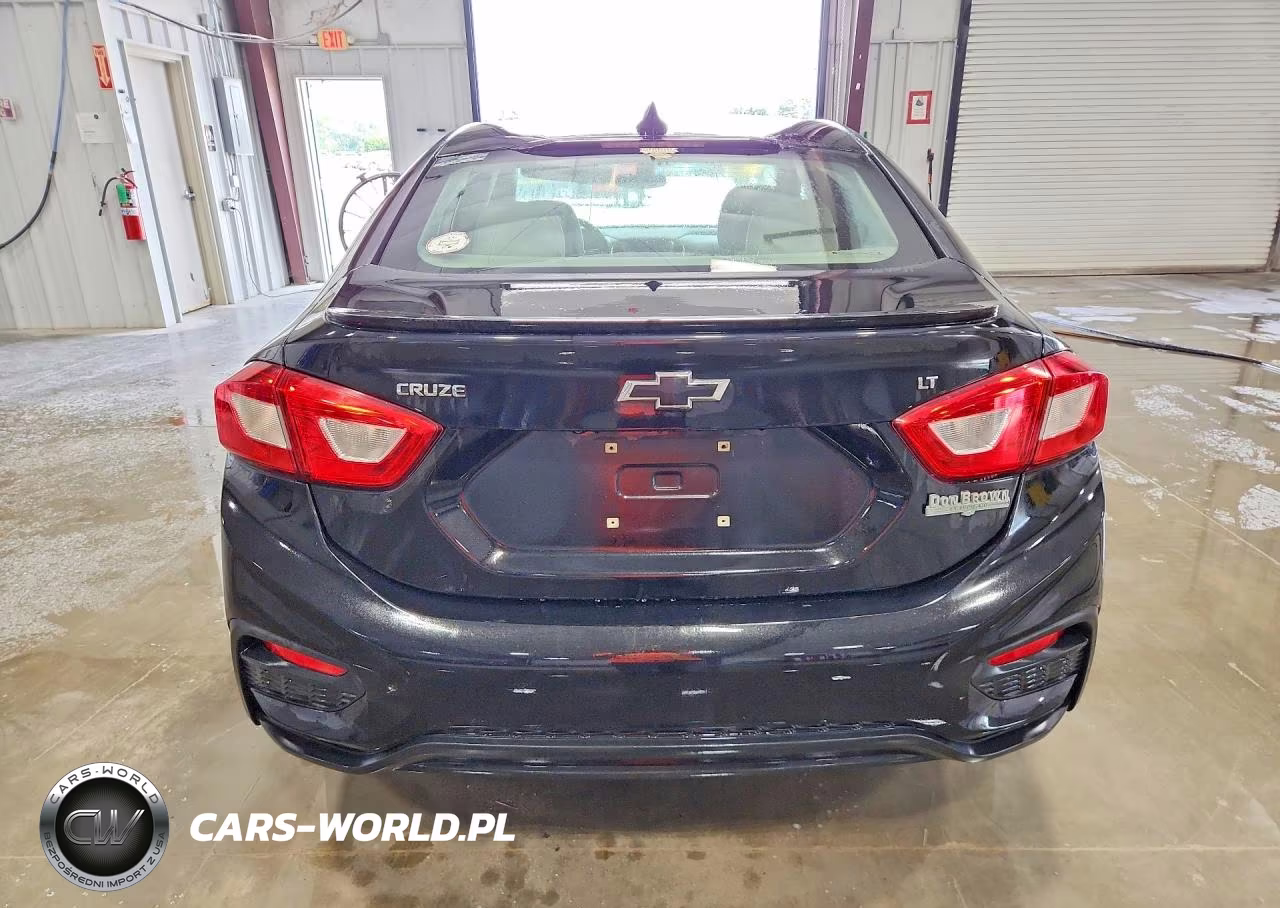 2018 Chevrolet Cruze Lt VIN:1G1BE5SM8J7132786 - 6