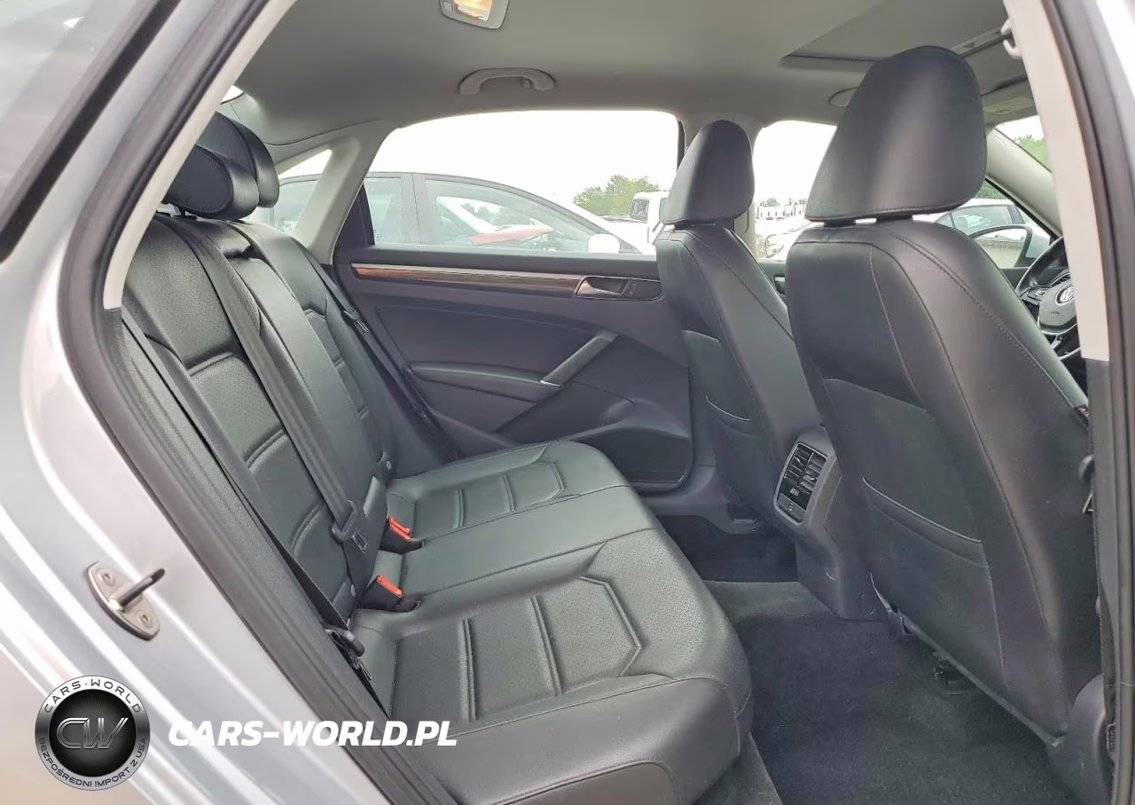 2016 Volkswagen Passat Se VIN:1VWBT7A3XGC066028 - 10
