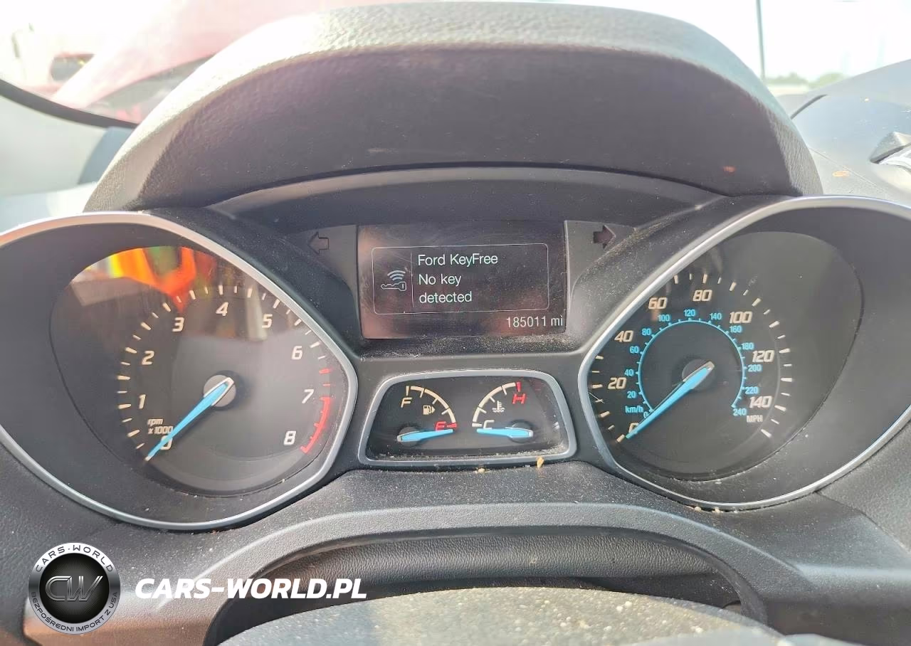 2014 Ford Escape Titanium VIN:1FMCU0JX7EUB31726 - 9