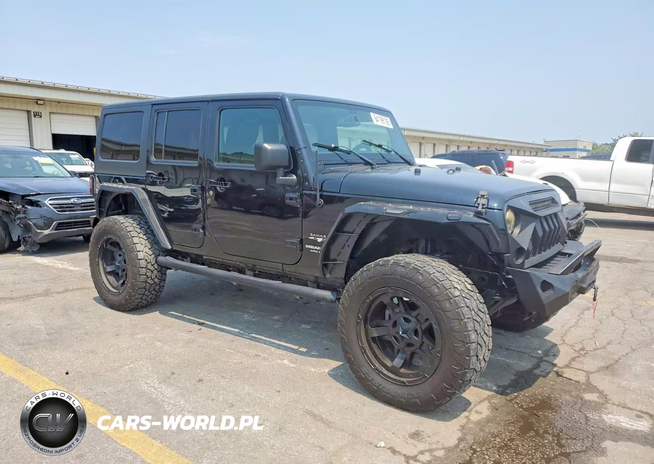 2016 Jeep Wrangler Unlimited Sahara VIN:1C4HJWEG7GL145487 - 4