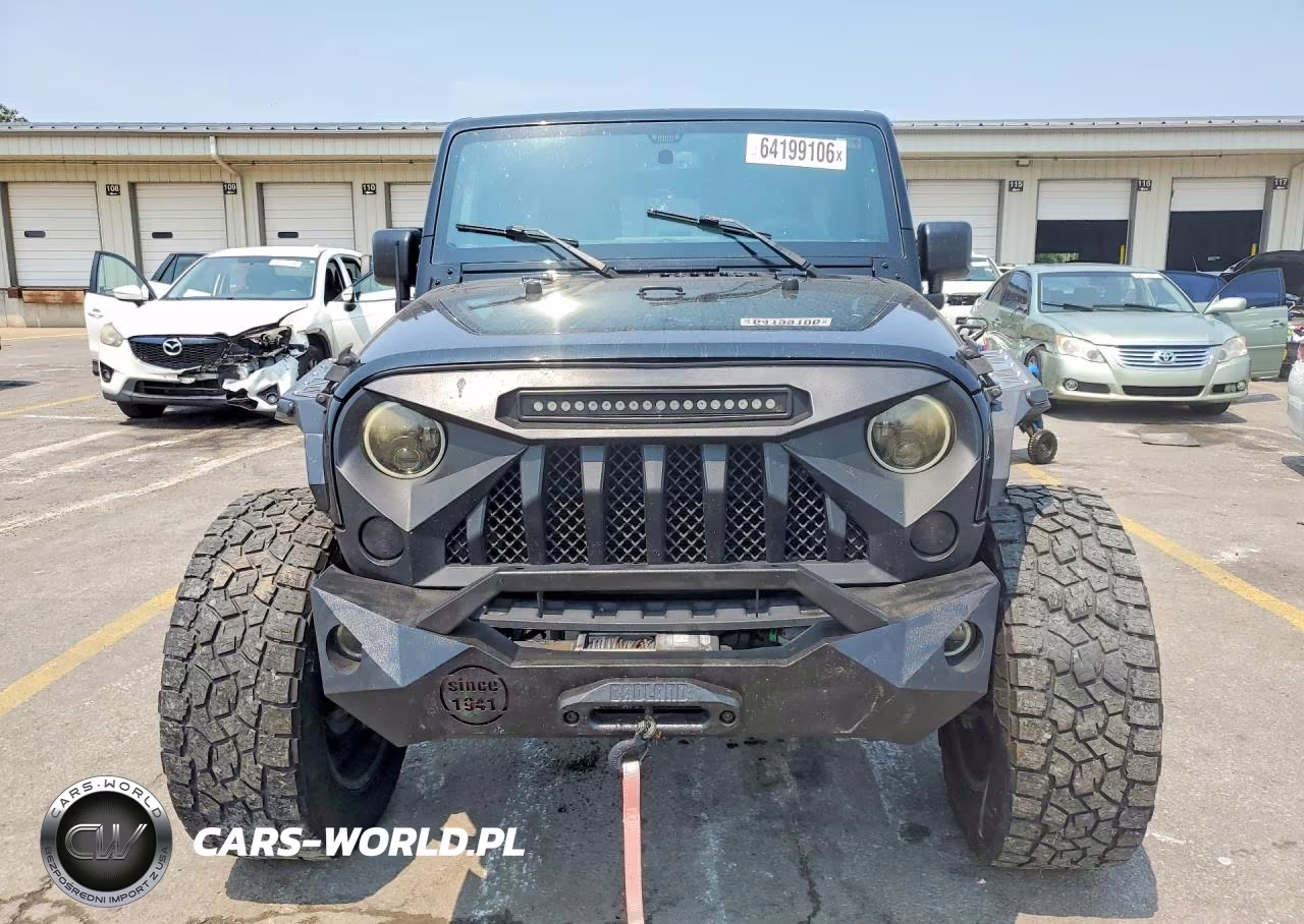 2016 Jeep Wrangler Unlimited Sahara VIN:1C4HJWEG7GL145487 - 5