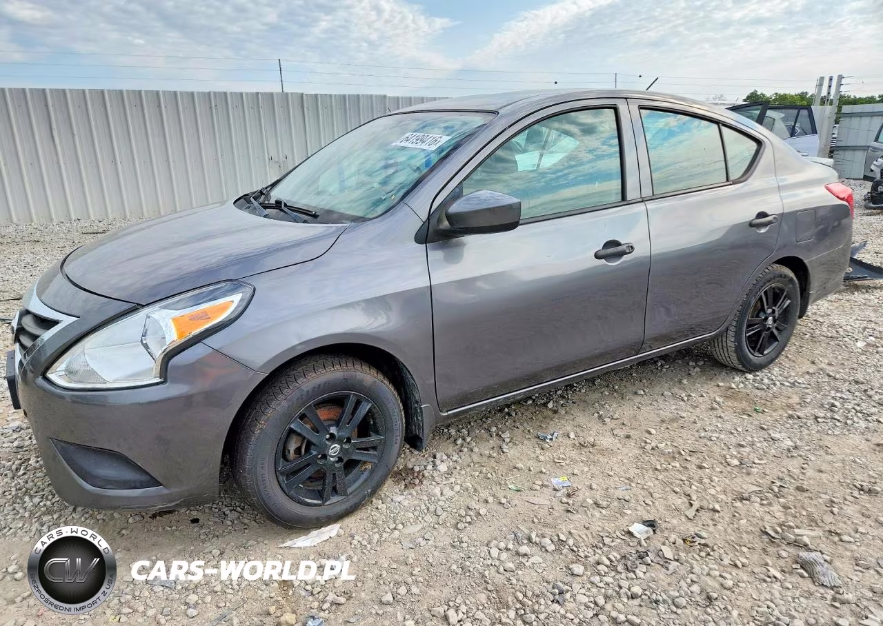 2019 Nissan Versa S Plus – zdjęcie 1 z 13