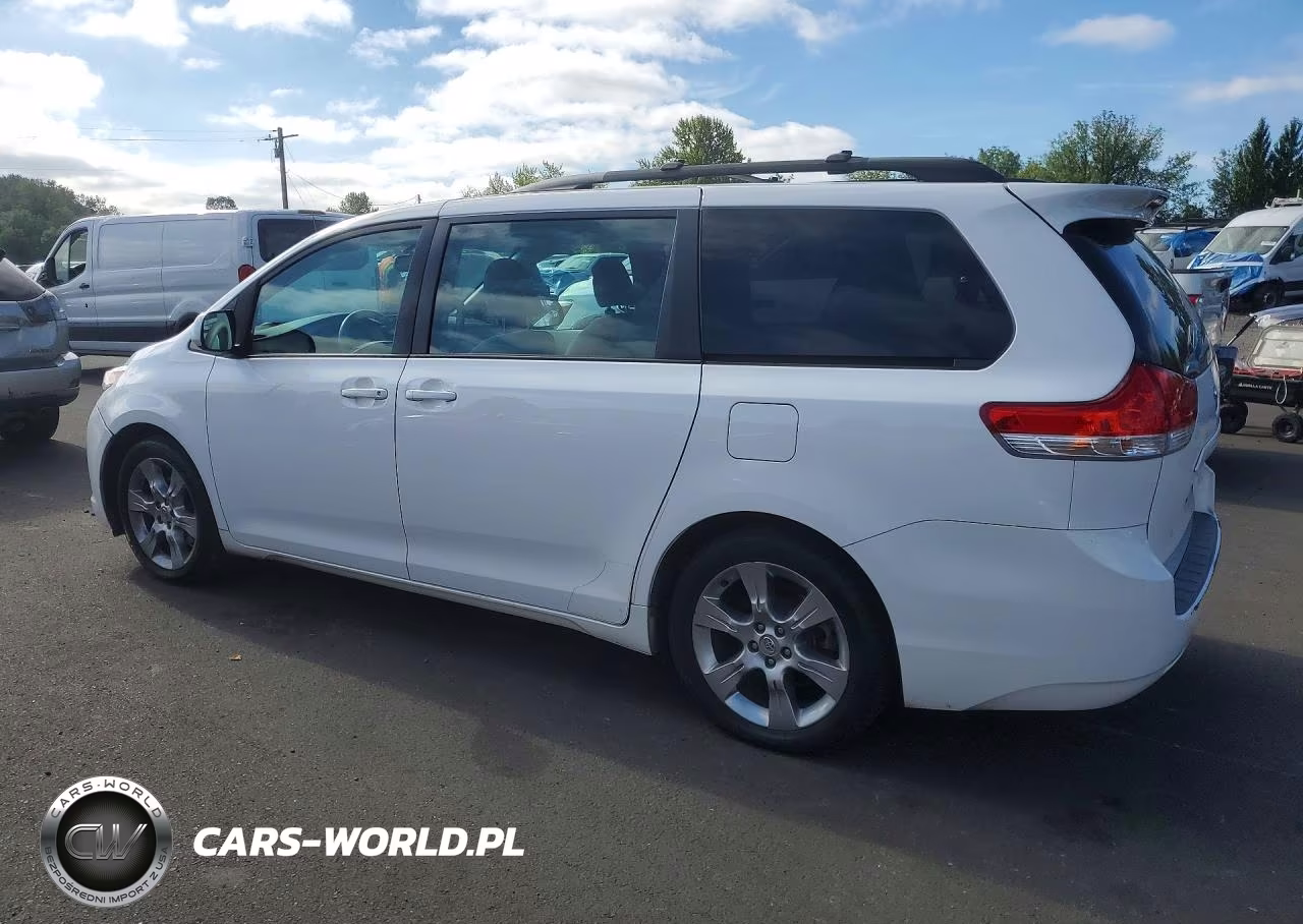 2012 Toyota Sienna Le VIN:5TDKK3DC7CS219337 - 2